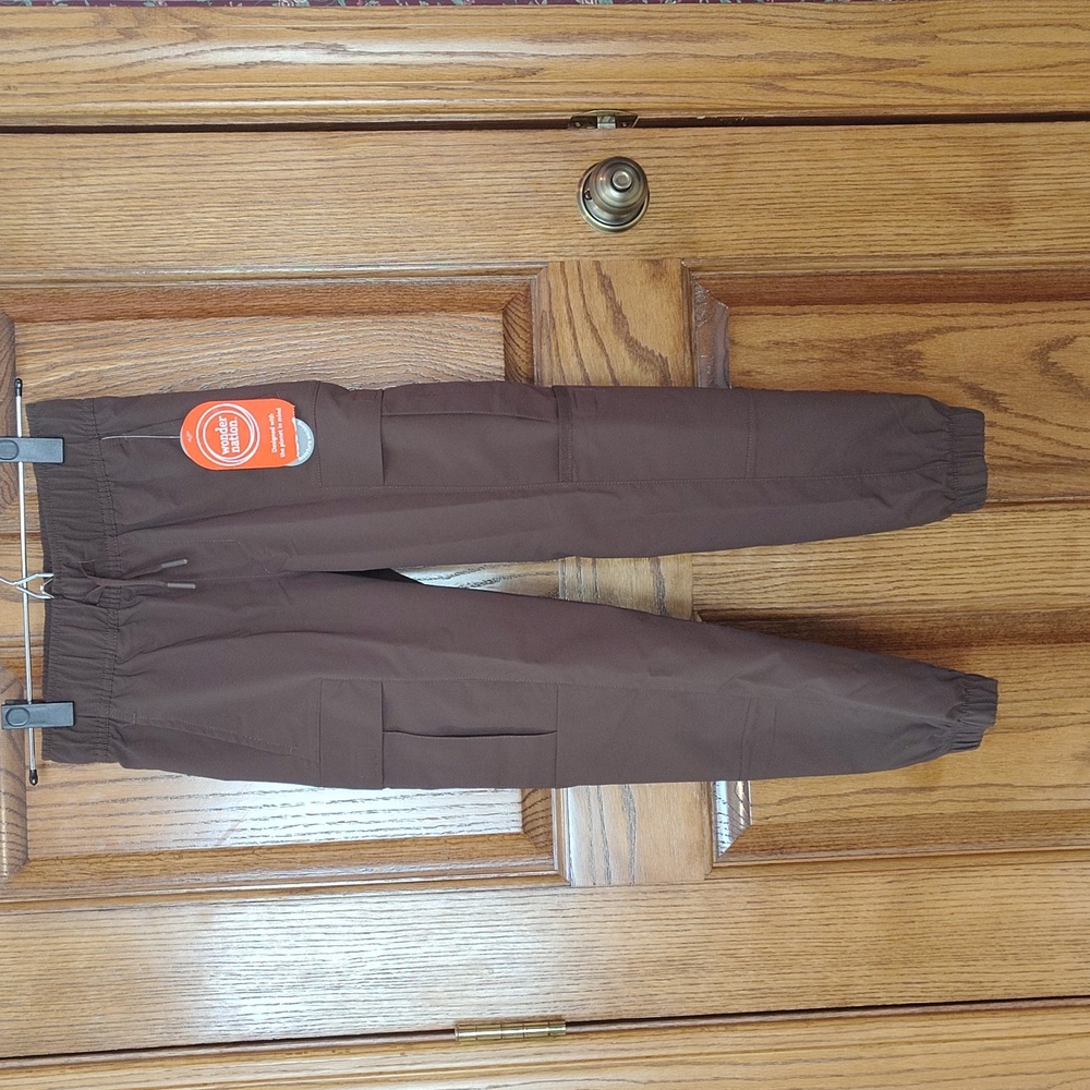 Boy's Brown Wonder Nation Cargo Pants M (8)
